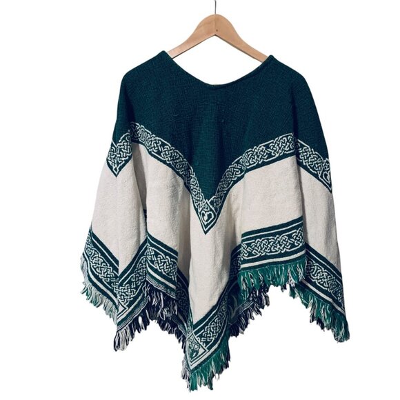 The Rug Barn Celtic Poncho Blanket Coat‎ Pre-owned - Picture 3 of 4